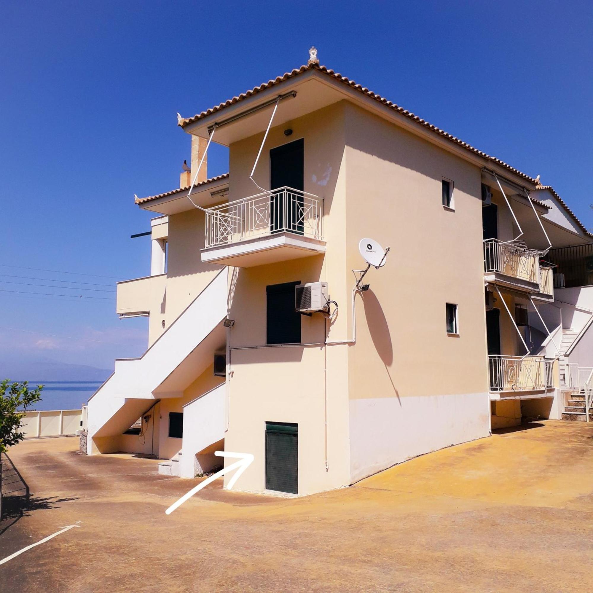 Derveni Seaside Apartments "Penthouse" Exteriör bild